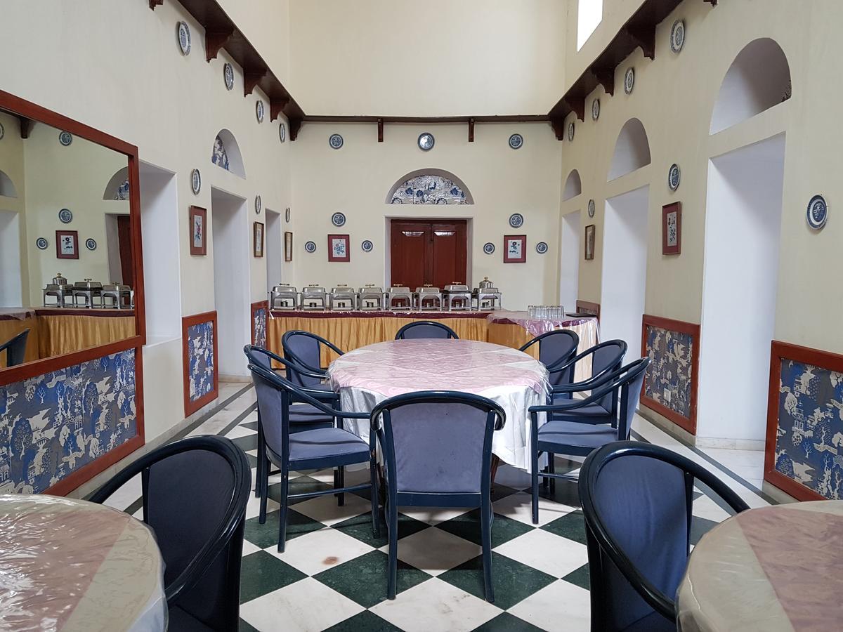 Kesar Bhawan Palace Mount Abu Bagian luar foto