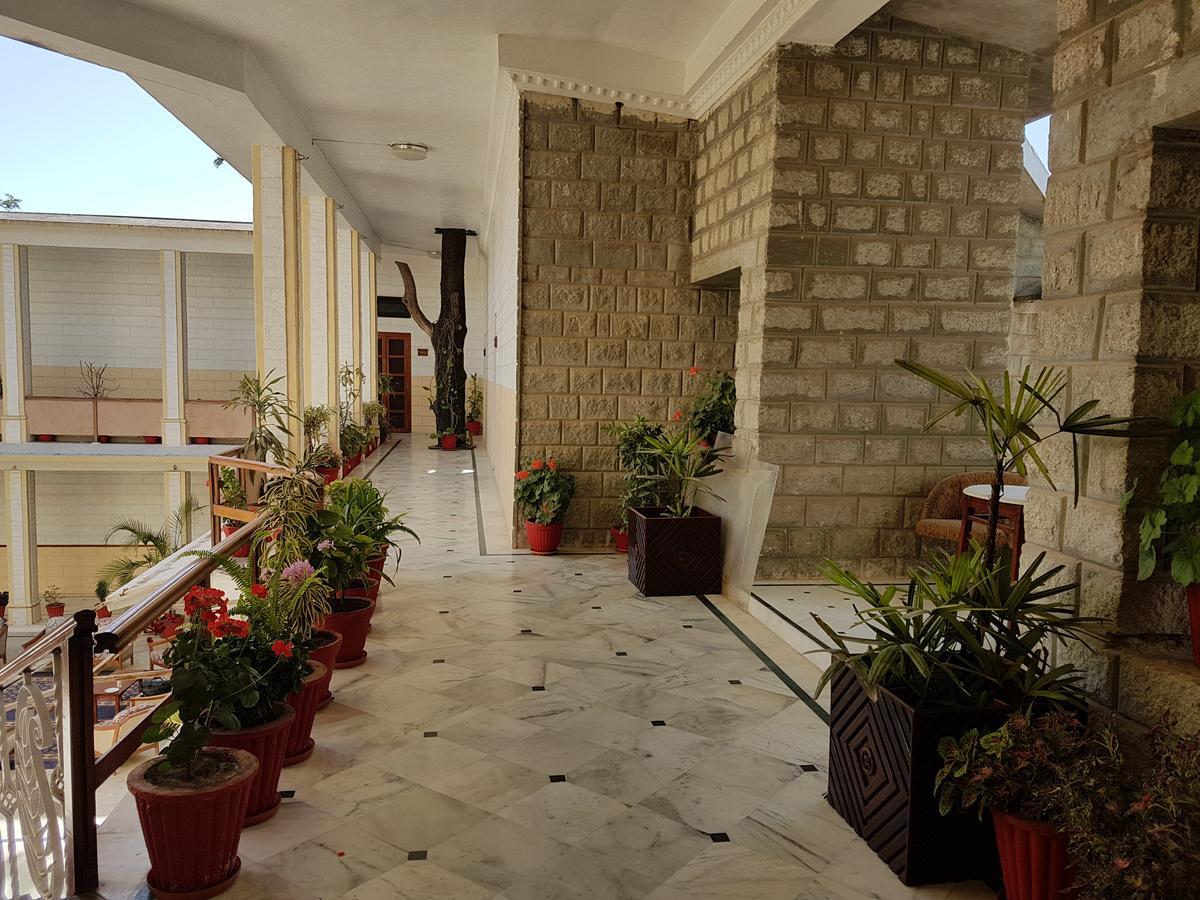 Kesar Bhawan Palace Mount Abu Bagian luar foto